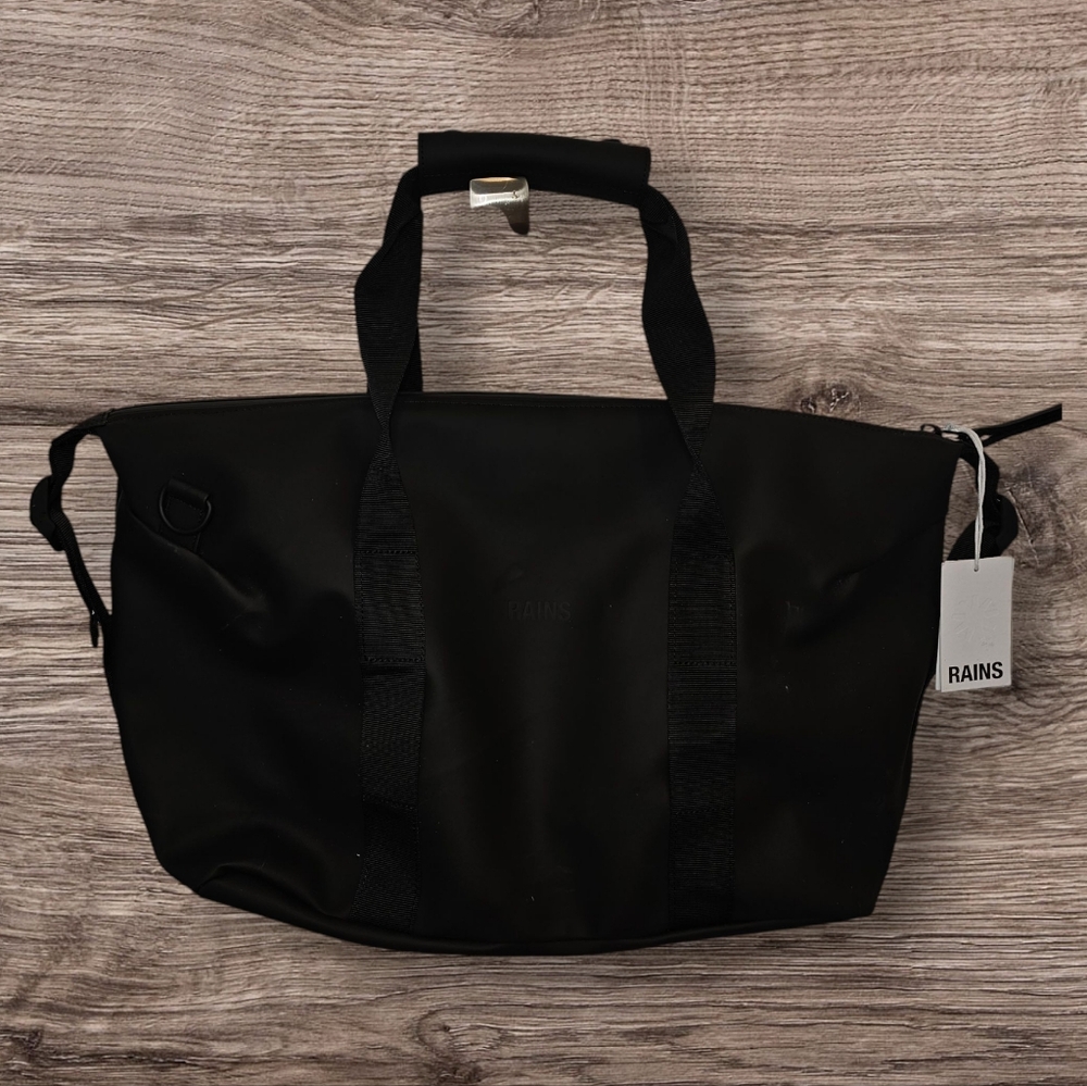 Rains Hilo Black Small Weekender Bag, No long strap